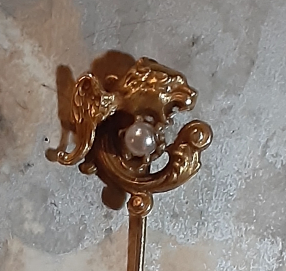 c1890-1920 14k Art Nouveau GRIFFIN LION with Pearl Accent Stickpin Alling & Co